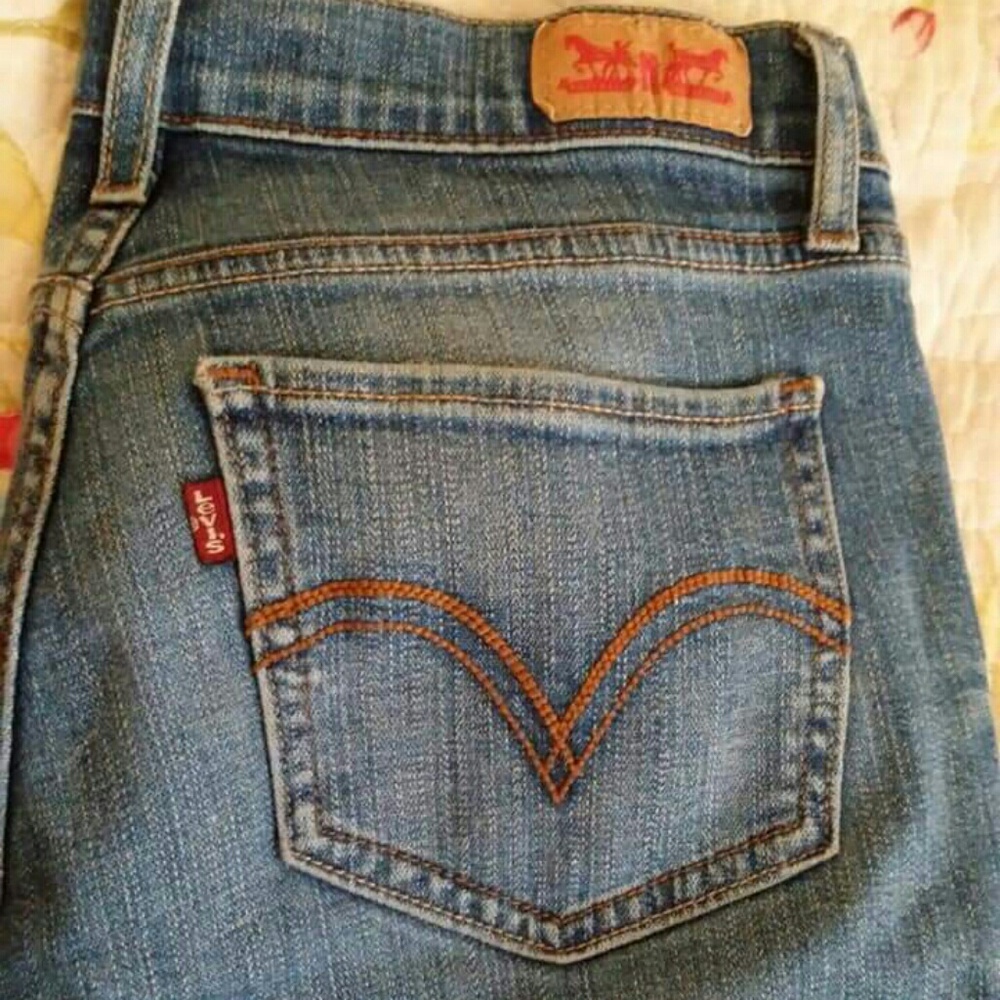 Levi's